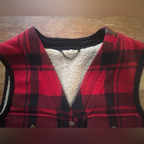 BANANA REPULIC Women’s M Reversible Wool Sherpa Buffalo Plaid Vest - Picture 6 of 9